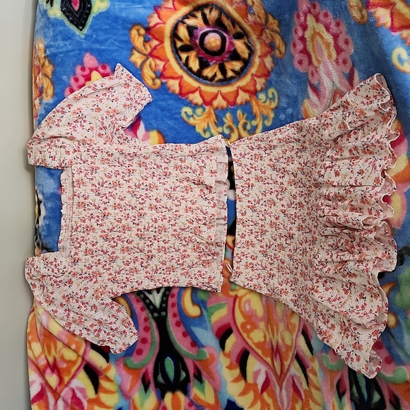 Lily Loves Dresses & Skirts - 💥SALE💥 Lily Loves elasticised 2 piece frill and floral set.